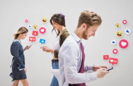 gente-tiro-medio-adicta-redes-sociales